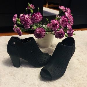 GIANI BERNINI Booties